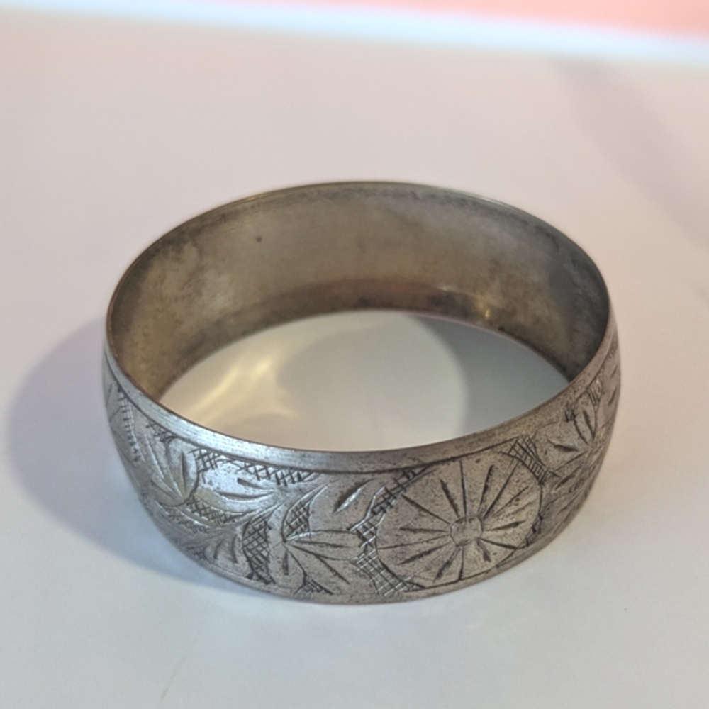 Vintage Silver Floral Bracelet